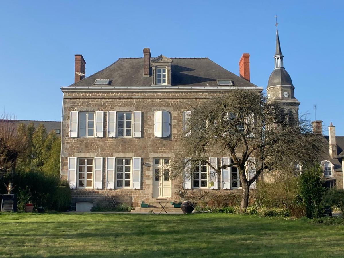 Maison D'Hotes La Doucelle Culture Et Bien-Etre Lignieres-Orgeres Ngoại thất bức ảnh
