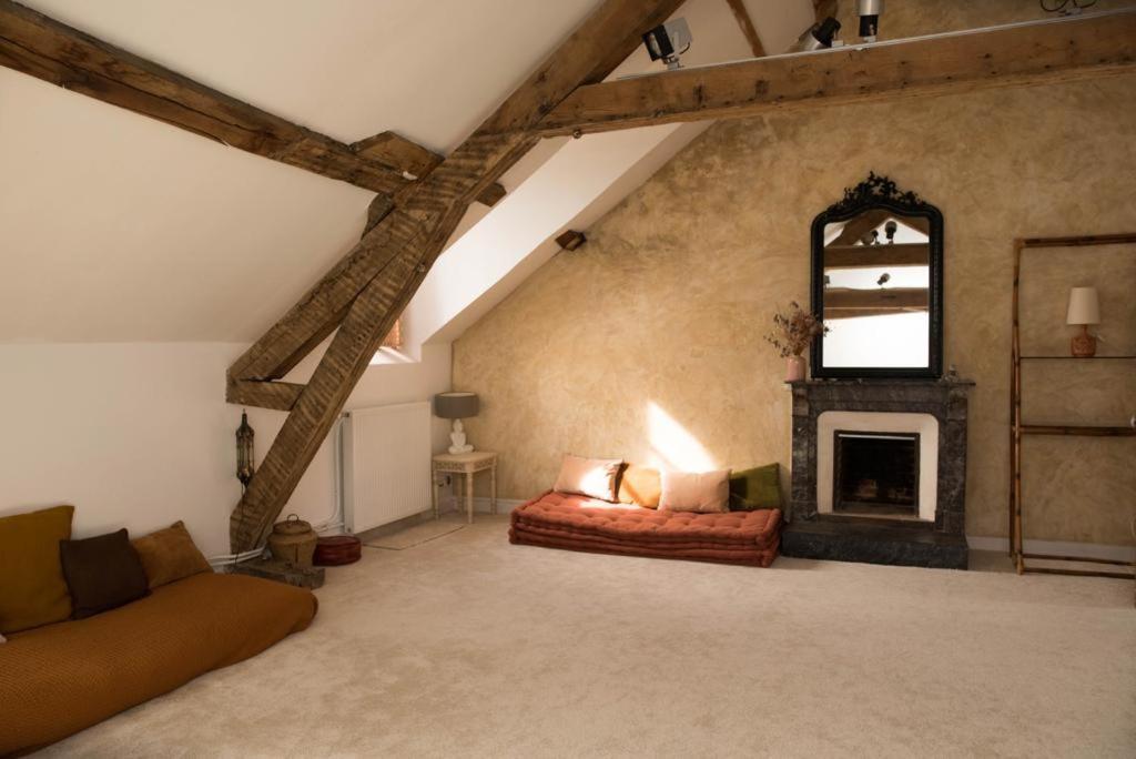 Maison D'Hotes La Doucelle Culture Et Bien-Etre Lignieres-Orgeres Ngoại thất bức ảnh
