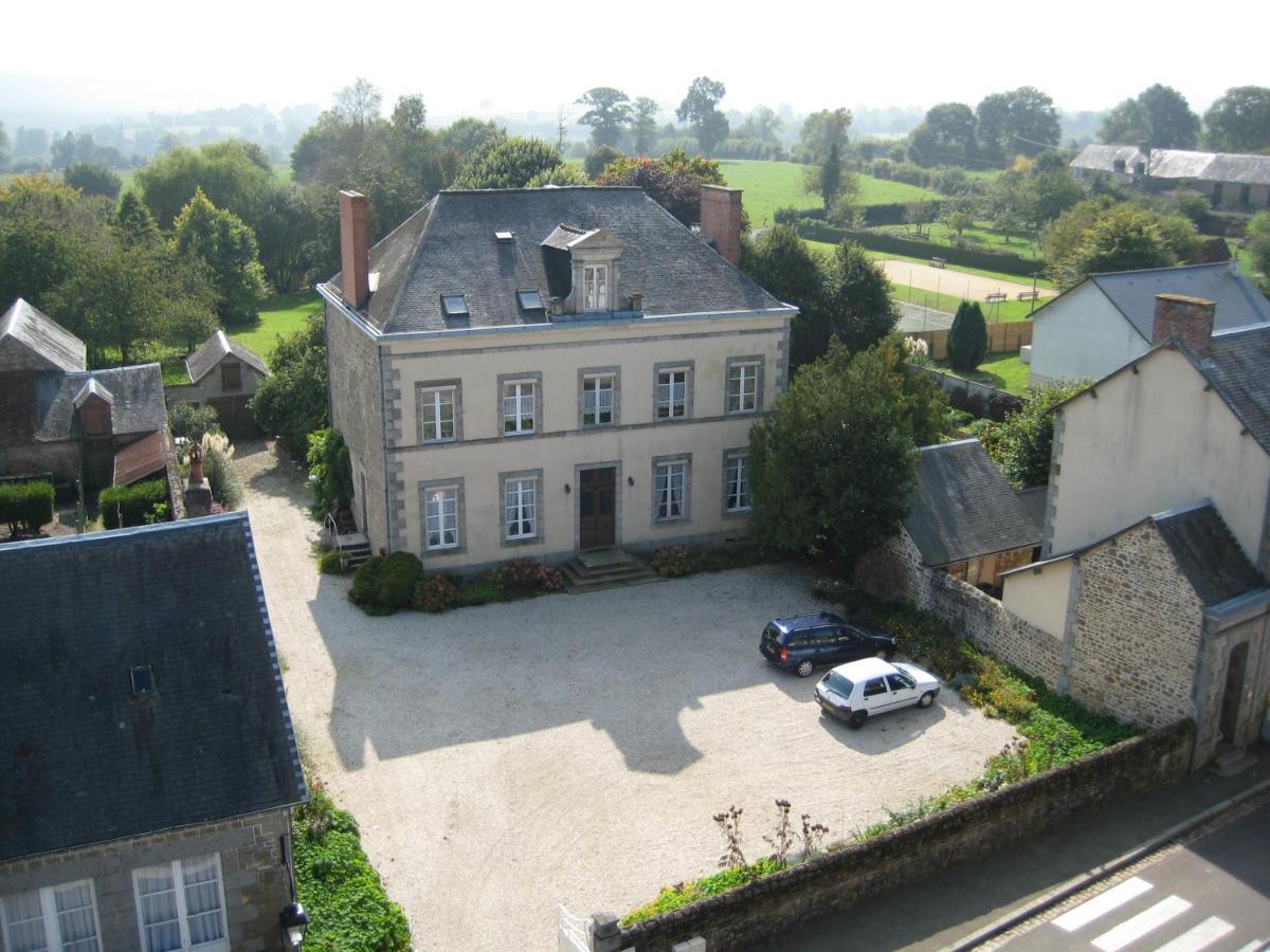 Maison D'Hotes La Doucelle Culture Et Bien-Etre Lignieres-Orgeres Ngoại thất bức ảnh